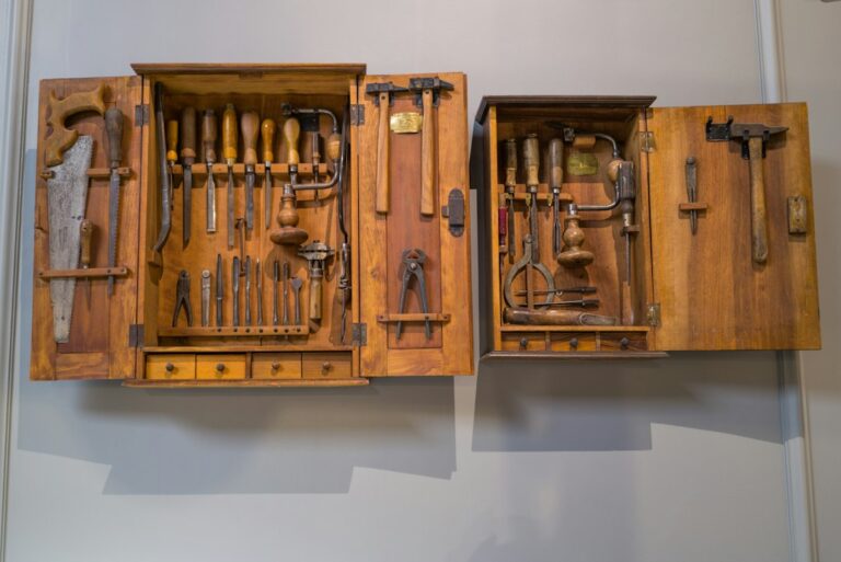 Expert Tips on Using Tools for Perfect Model Builds